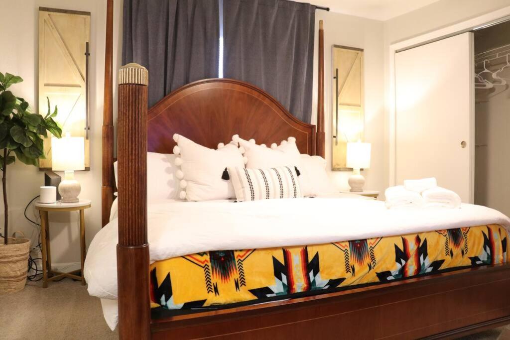 Cowboy Den-Hot Tub-Game Room-Pet Friendly-No Pet Fees! Albuquerque Ngoại thất bức ảnh