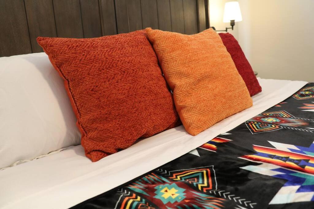 Cowboy Den-Hot Tub-Game Room-Pet Friendly-No Pet Fees! Albuquerque Ngoại thất bức ảnh