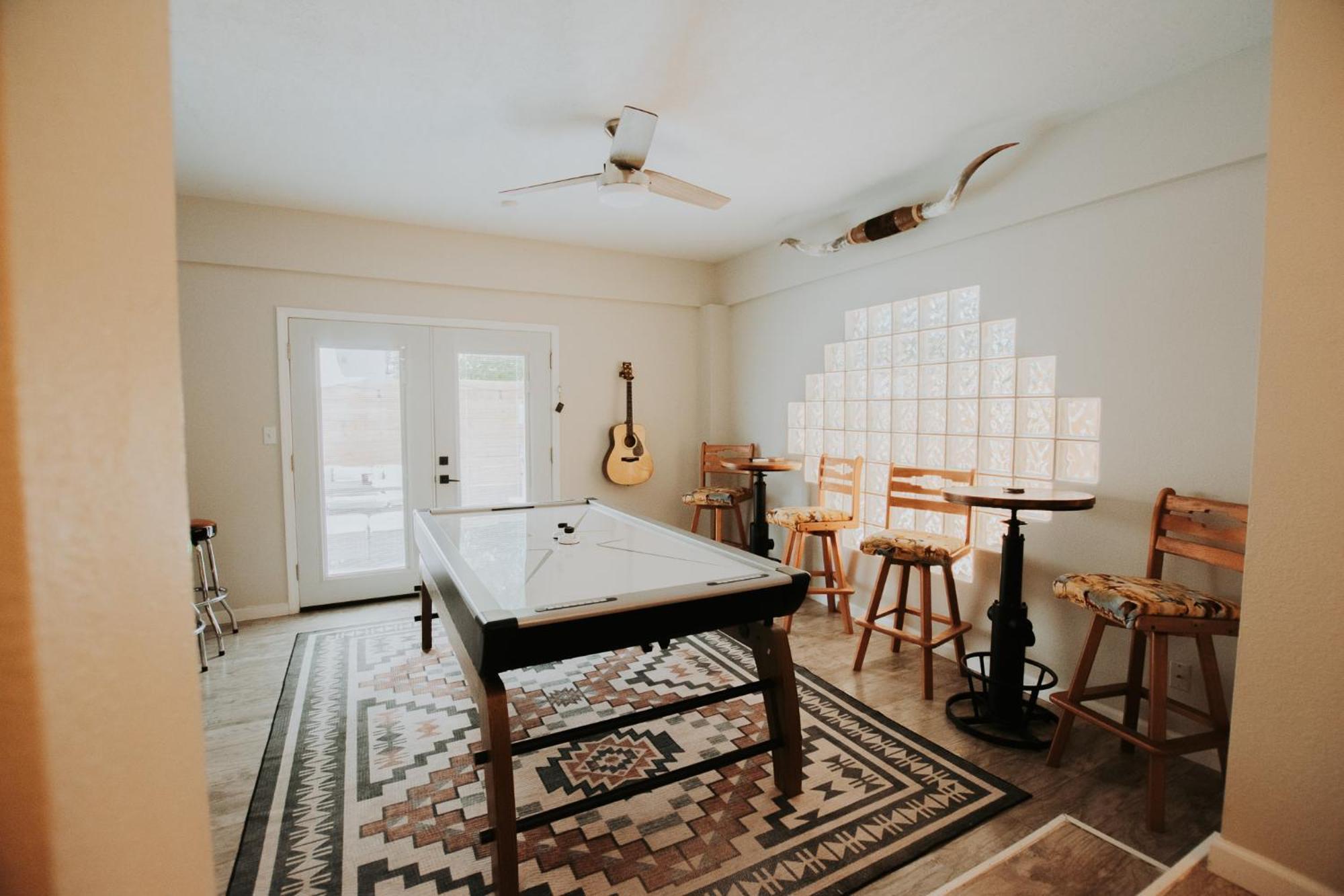 Cowboy Den-Hot Tub-Game Room-Pet Friendly-No Pet Fees! Albuquerque Ngoại thất bức ảnh