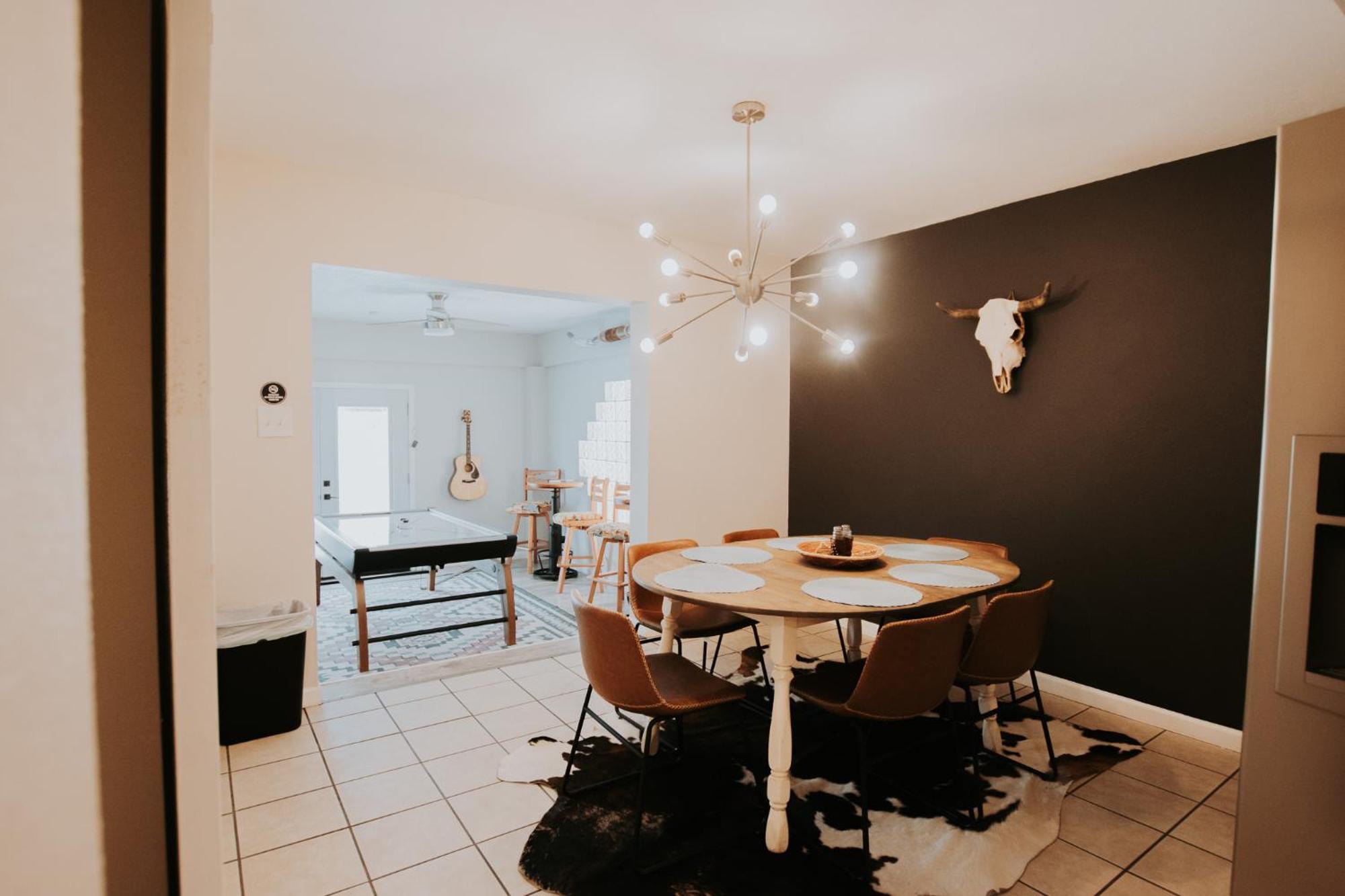 Cowboy Den-Hot Tub-Game Room-Pet Friendly-No Pet Fees! Albuquerque Ngoại thất bức ảnh